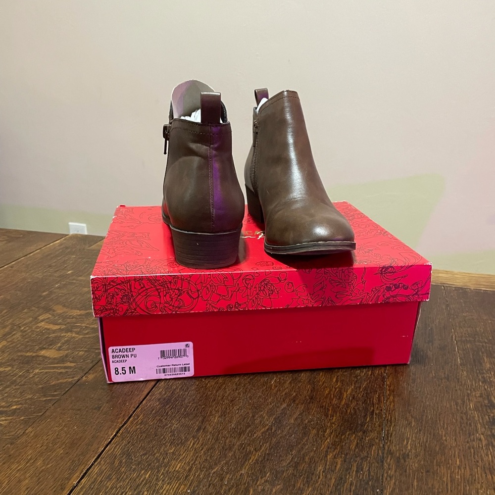 America Rag Faux Leather Dark Brown Chelsea Cadee Ankle Boots 8.5 - Picture 4 of 13